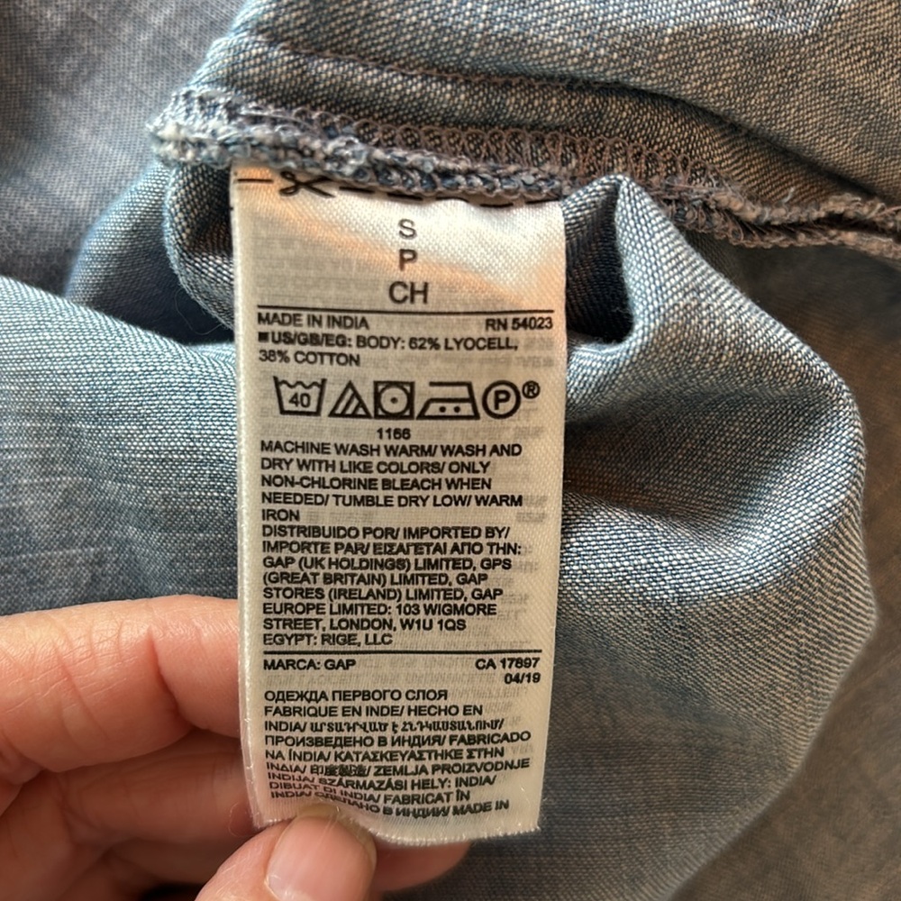 Gap Feminine Denim Top - Picture 6 of 6